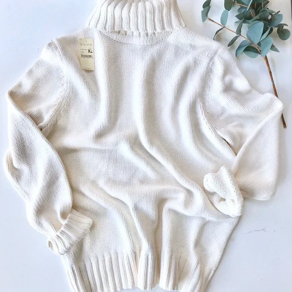 Eddie Bauer cream turtleneck chunky knit sweater - Picture 1 of 4